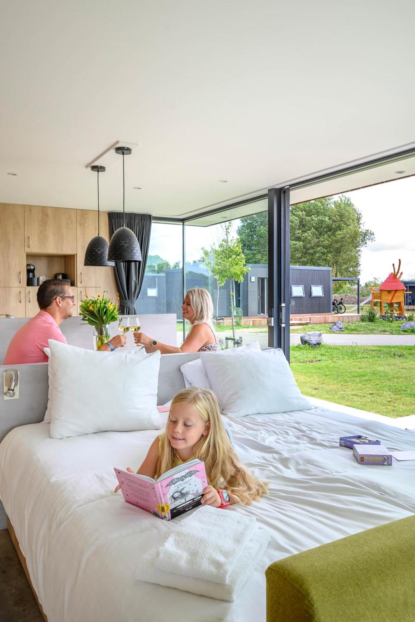 Buiten Pekelinge - Panorama Lodge Oostkapelle Exteriör bild